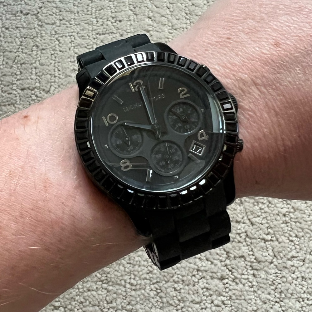 Michael Kors Runway Chronograph Black Unisex Watch MK5512